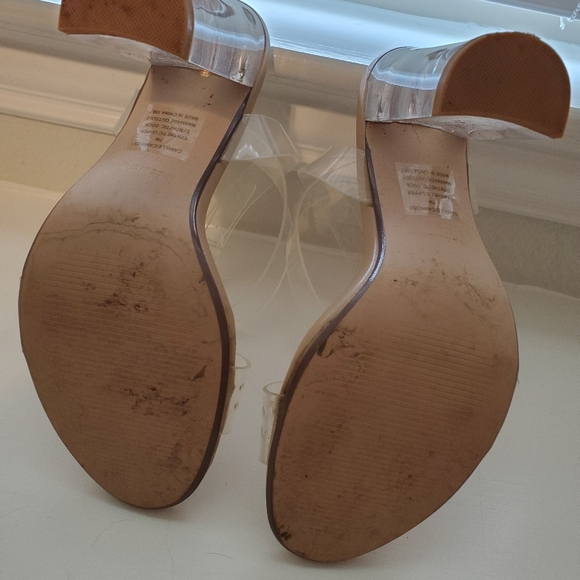 Clear Camille - Picture 2 of 4